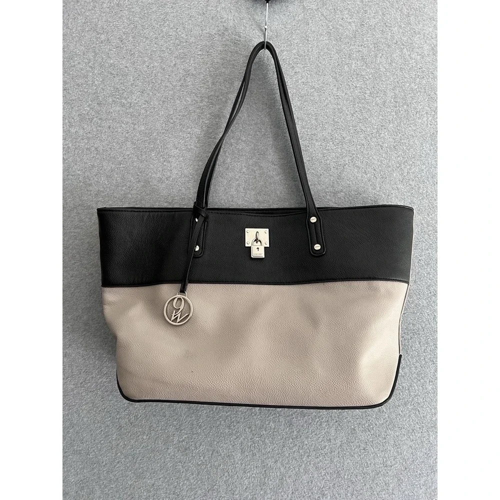Nine West Handbag PreOwned Condition Black/Beige Padlock Design‎ Faux Leather